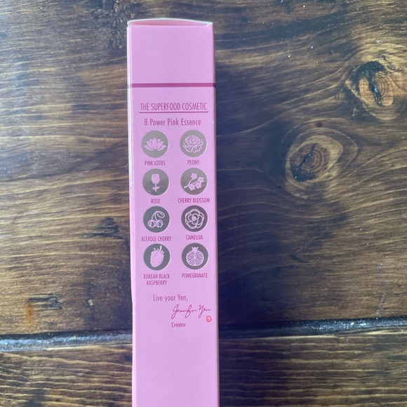 New in Box Yensa Pink Lotus Peptide Renewal Eye Cream .5 oz - Picture 6 of 6